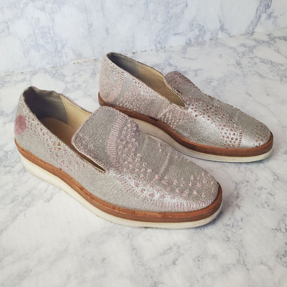 Free People Snake Eyes Loafers Womens 36 US 5.5 Metallic Silver Lavender Velvet